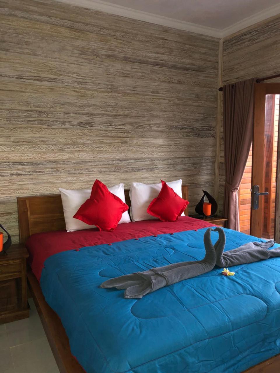 Auora Guest House Lembongan Buitenkant foto